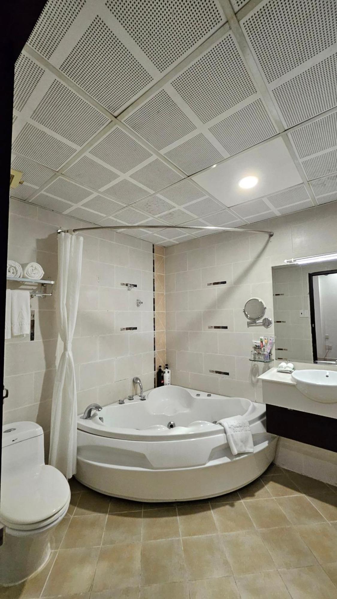 A25 Hotel - 20 Bui Thi Xuan Ho Chi Minh City Exterior photo