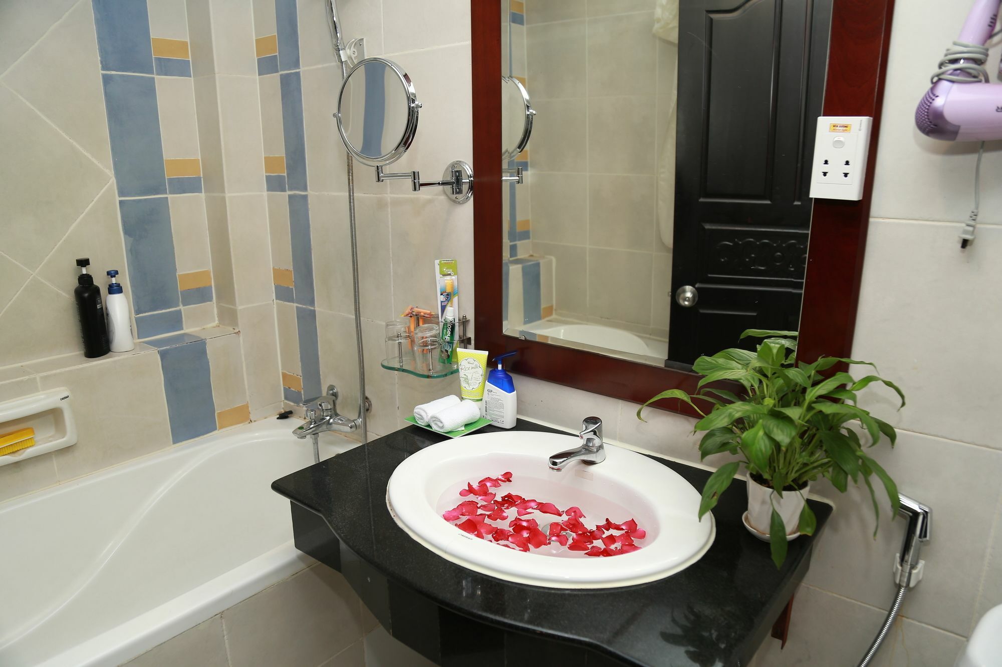A25 Hotel - 20 Bui Thi Xuan Ho Chi Minh City Exterior photo